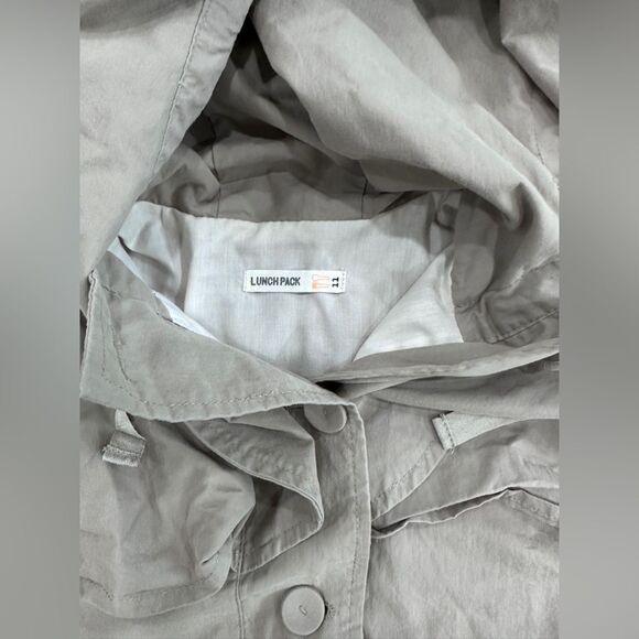 Girls Beige Jacket, size 11 - Picture 2 of 6